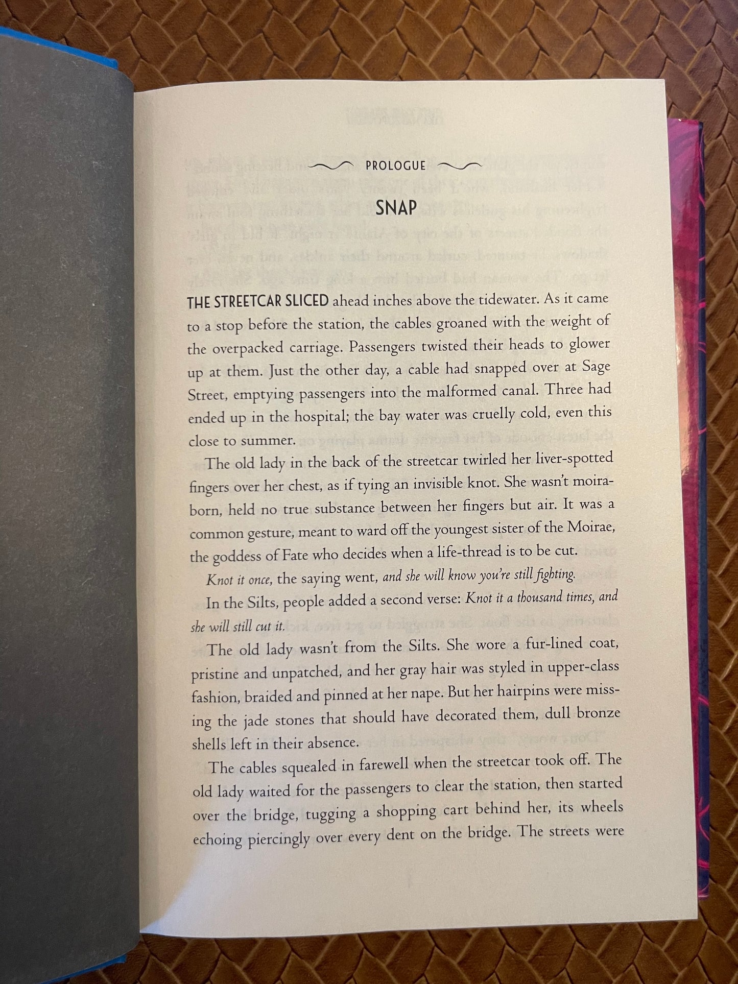 Threads That Bind #1: Threads That Bind by Kika Hatzopoulou (Hardcover)