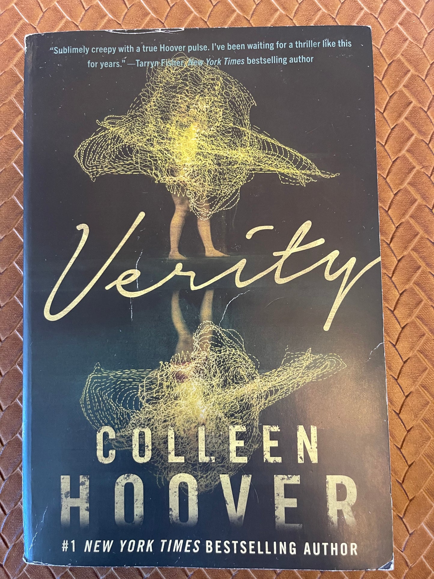 Verity by Colleen Hoover (Paperback)