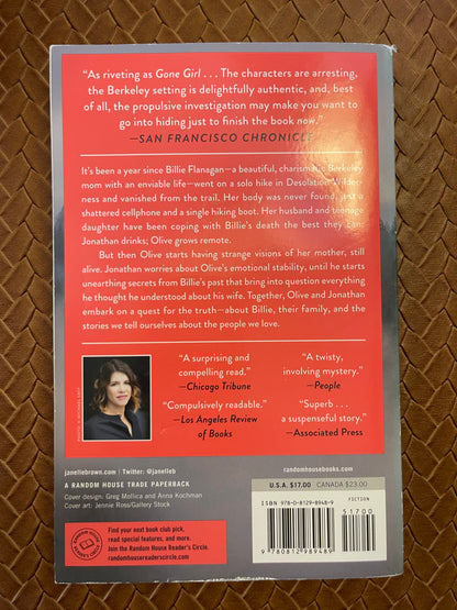 Watch Me Disappear by Janelle Brown (Paperback)