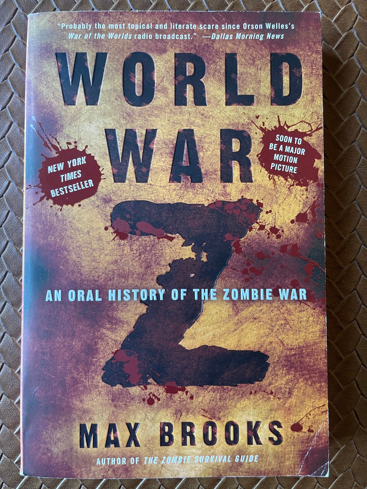 World War Z: An Oral History of the Zombie War by Max Brooks (Paperback)